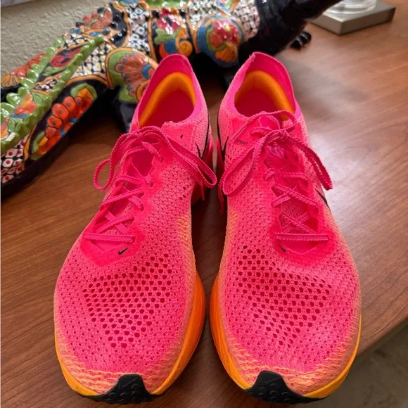 Nike ZoomX VaporFly Next%3 - Picture 4 of 8